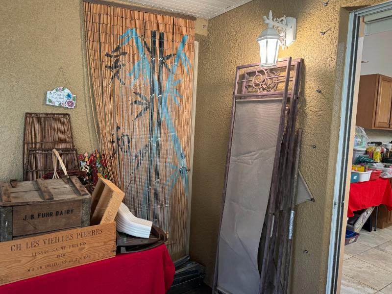 Sale Photo Thumbnail #70