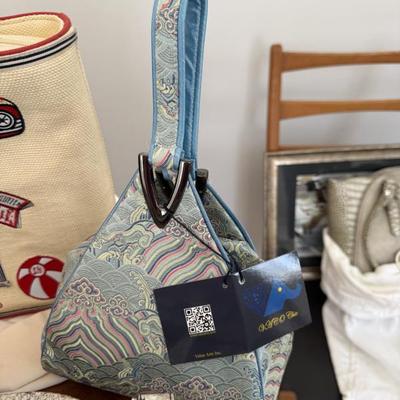 Sale Photo Thumbnail #398