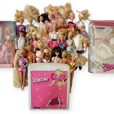 Vintage Mattel Barbie Fashion Dolls & Accessories