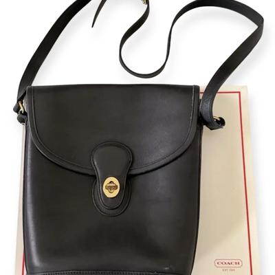 Vintage Coach Black Leather Bucket Bag 