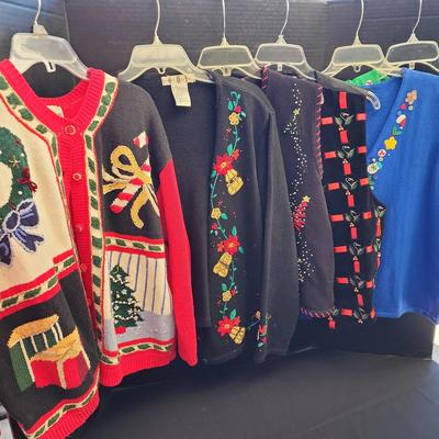 Holiday Sweaters & Vests - 6 Size M, L, XL, PXL, Christmas, Bells, Holly, Blues, Reds, Greens