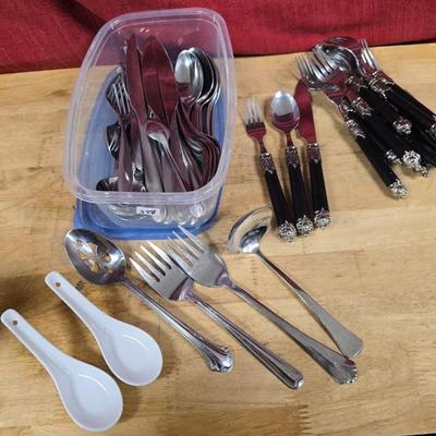 Sale Photo Thumbnail #576