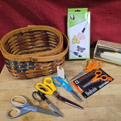 Sale Photo Thumbnail #540