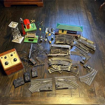 Lionel Train Transformer, Controllers, Track & Accessories 