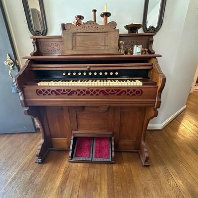 Antique Packard Pump Organ