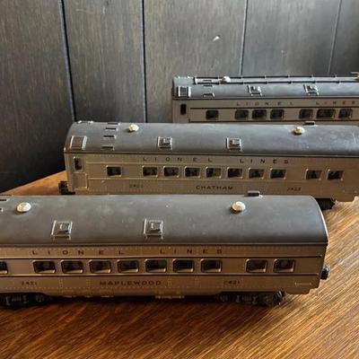 Lionel Passenger Train Set (3 Cars)