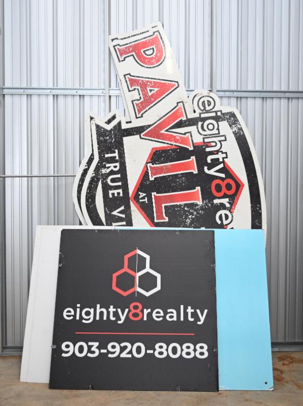 Sale Photo Thumbnail #105