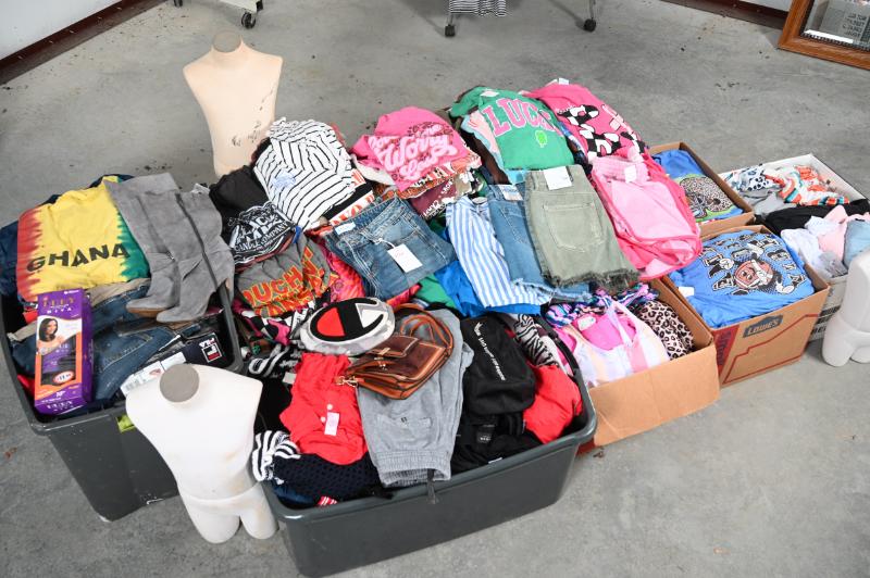 Sale Photo Thumbnail #77