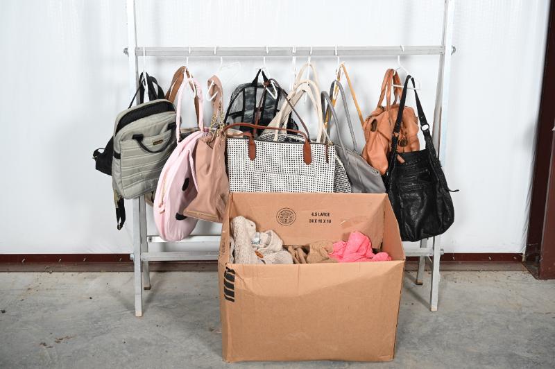 Sale Photo Thumbnail #87