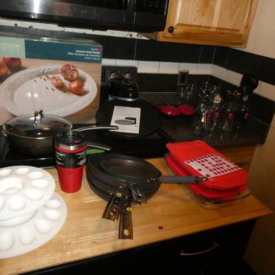 Sale Photo Thumbnail #4: Misc Kitchen