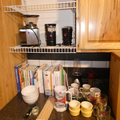 Sale Photo Thumbnail #3: Misc Kitchen