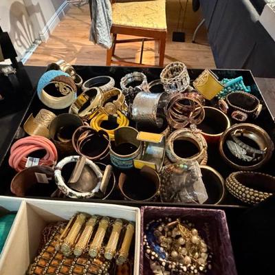 Sale Photo Thumbnail #255