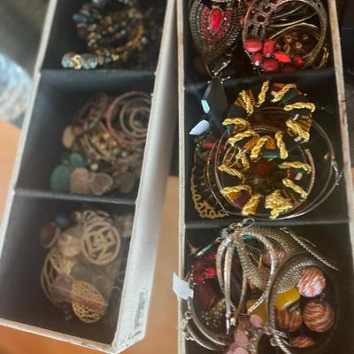 Sale Photo Thumbnail #42