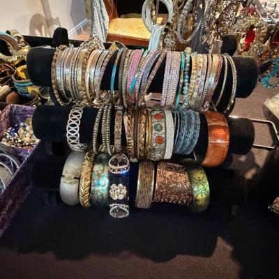 Sale Photo Thumbnail #258