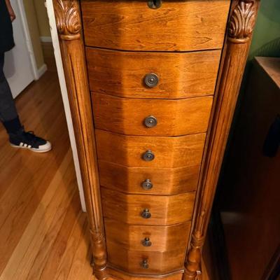 Sale Photo Thumbnail #277