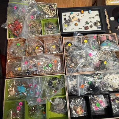 Sale Photo Thumbnail #251