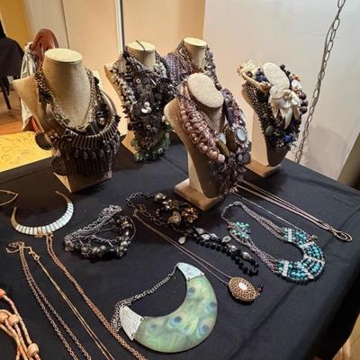 Sale Photo Thumbnail #245