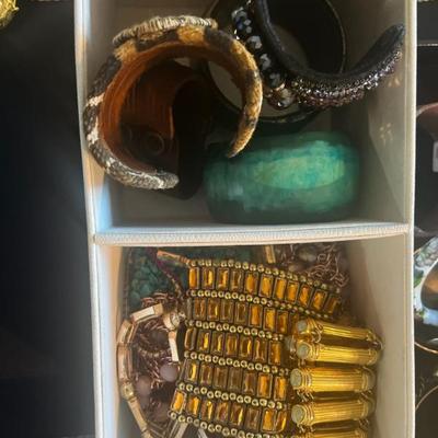 Sale Photo Thumbnail #12