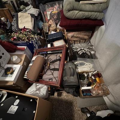 Sale Photo Thumbnail #32