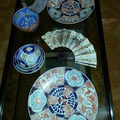 Imari Plates- chargers - early 20th century - hand painted
Japanese fans
Japanese bowls