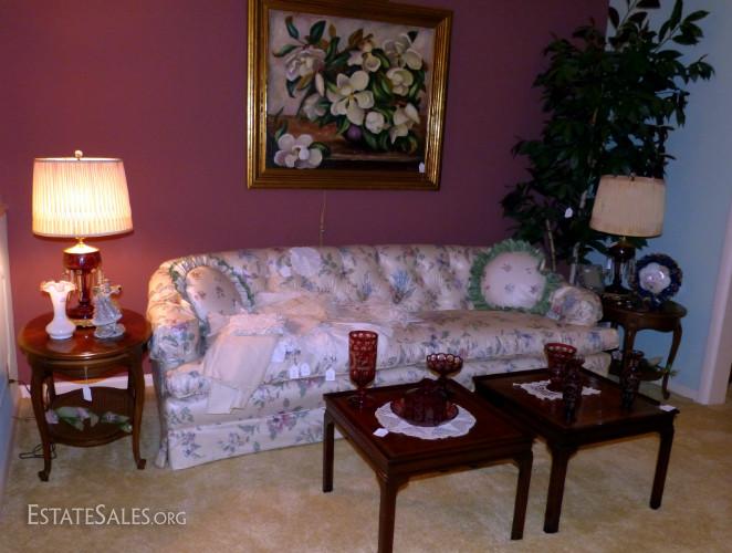 Nice Timber Grove Estate Sale, Houston, Tx