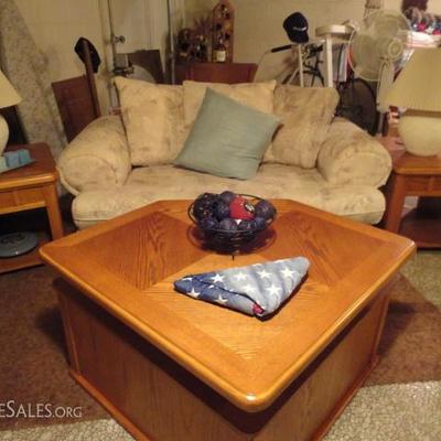 Adjustable height coffee table, matching end tables, couch and table lamps