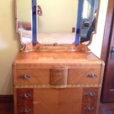 Awesome Art deco bedroom set !!