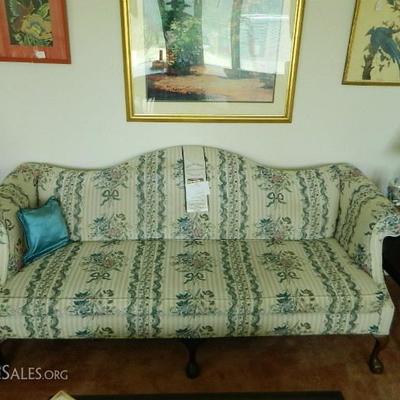 Nice Chippendale style sofa. Original tag from store still on it
