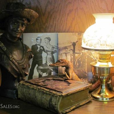 Antique roll top desk Wood duck decoy
Crystal