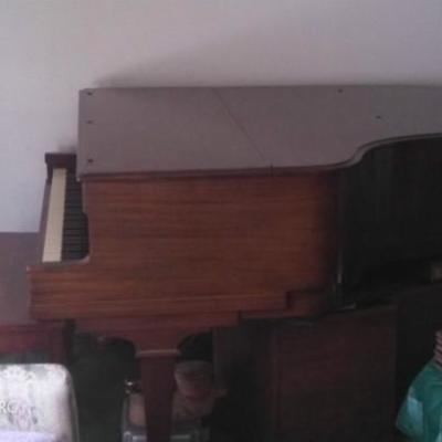 Player piano, not currently working
