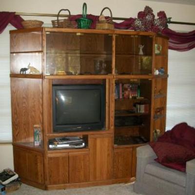 4 pcs. entertainment center