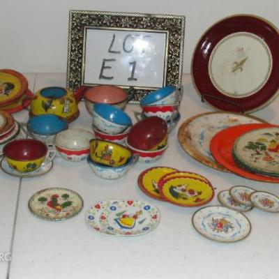 Vintage Children's Dishes 