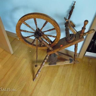 Old Spinning wheel