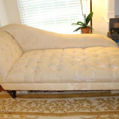Fainting/Chaise couch