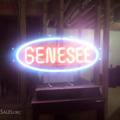 Genesee Neon Sign -- works great!  Get it for your man cave!!