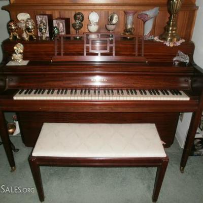 Wm Knabe piano