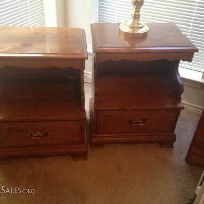 Vintage maple matching nite stands