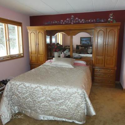 Thomasville Full bed and wall unit