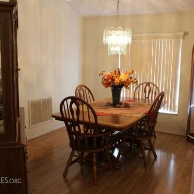 Dining Room Table w/ four chairs