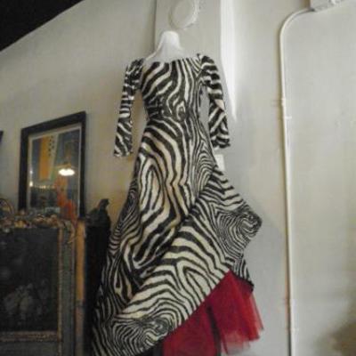 SCAASI BOUTIQUE VINTAGE GOWN SMALL