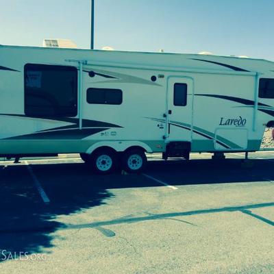2008 31' Laredo 29RL