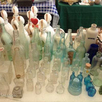 ~ MANY ANTIQUE, COLLECTIBLE GLASS BOTTLES ~