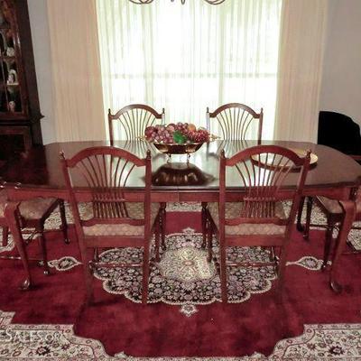 Pennsylvania House dining table & 6 chairs
