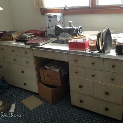 Sewing desk