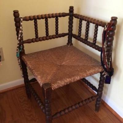 Antique Bobbin Turned Corner Chair. Great condition. $125