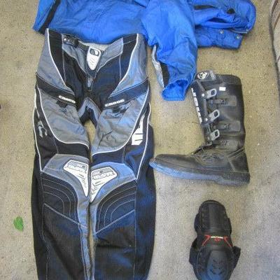 Motorsport Gear (Padded Jacket and Pants, with Boots and Elbow and Knee Pads)