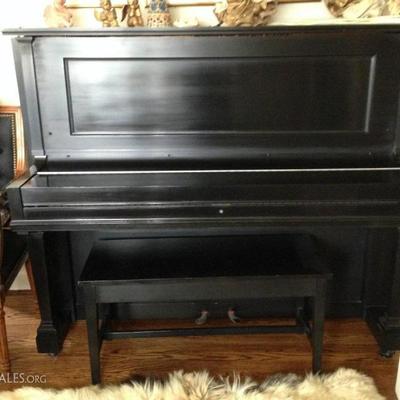 1904 Steinway & Sons upright piano