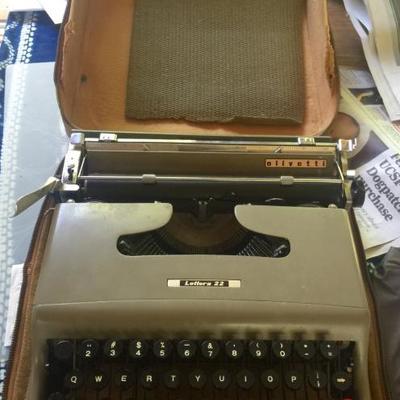 An Olivetti Lettera 22 electric typewriter