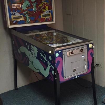 Trident 1979 pinball machine