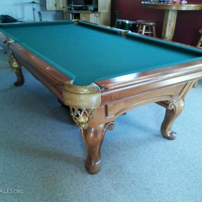 AMF pool table with cover